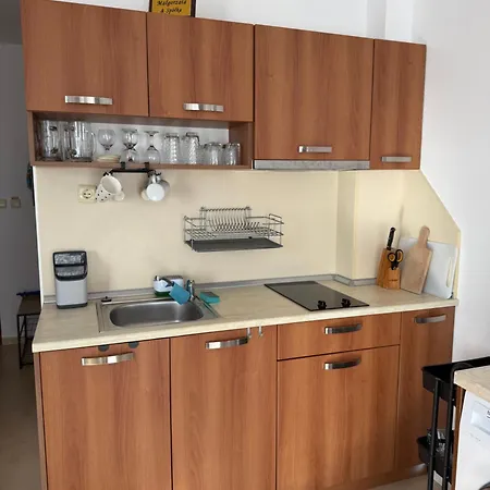 アパート Bw - Happy 67